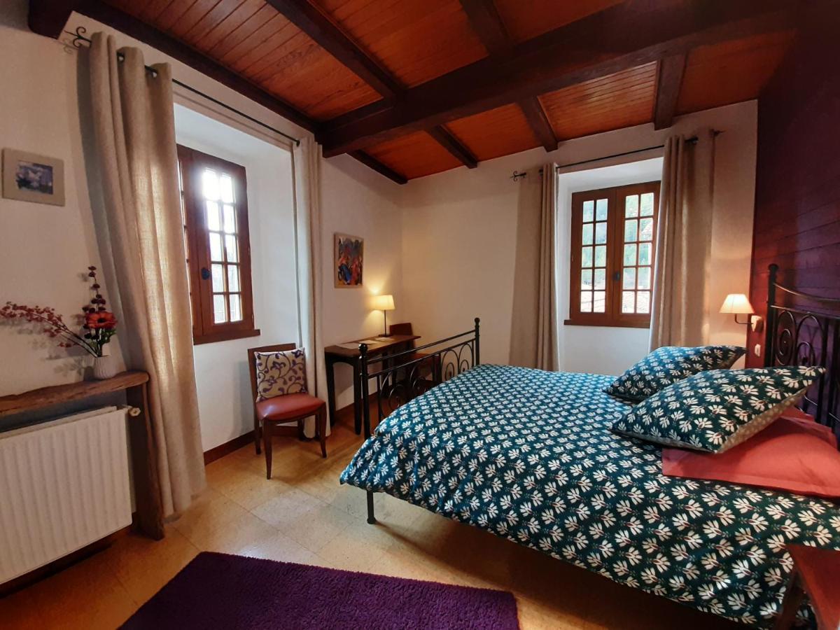 Bed and Breakfast Le Sareymond Menee Екстер'єр фото