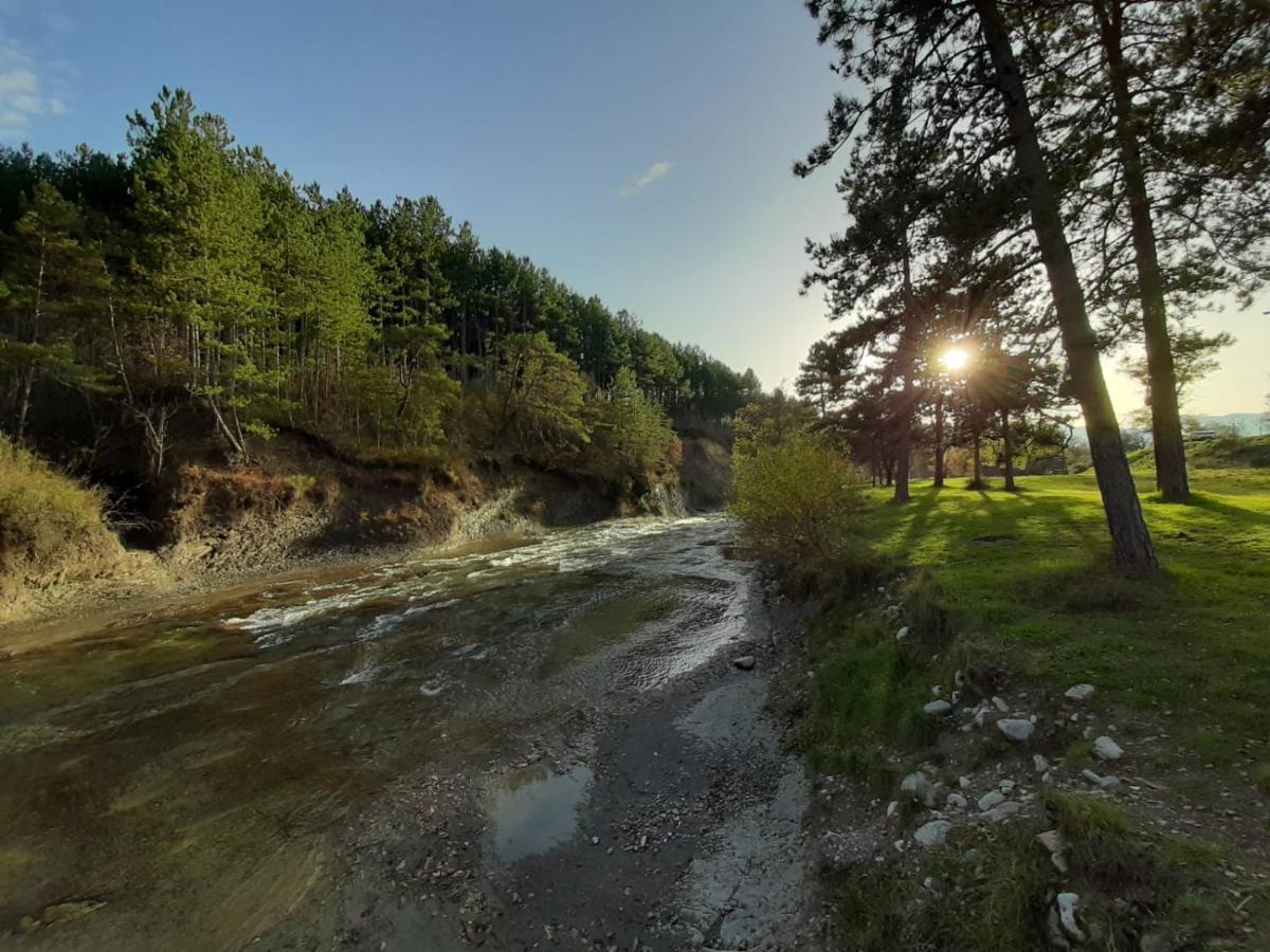 Bed and Breakfast Le Sareymond Menee Екстер'єр фото