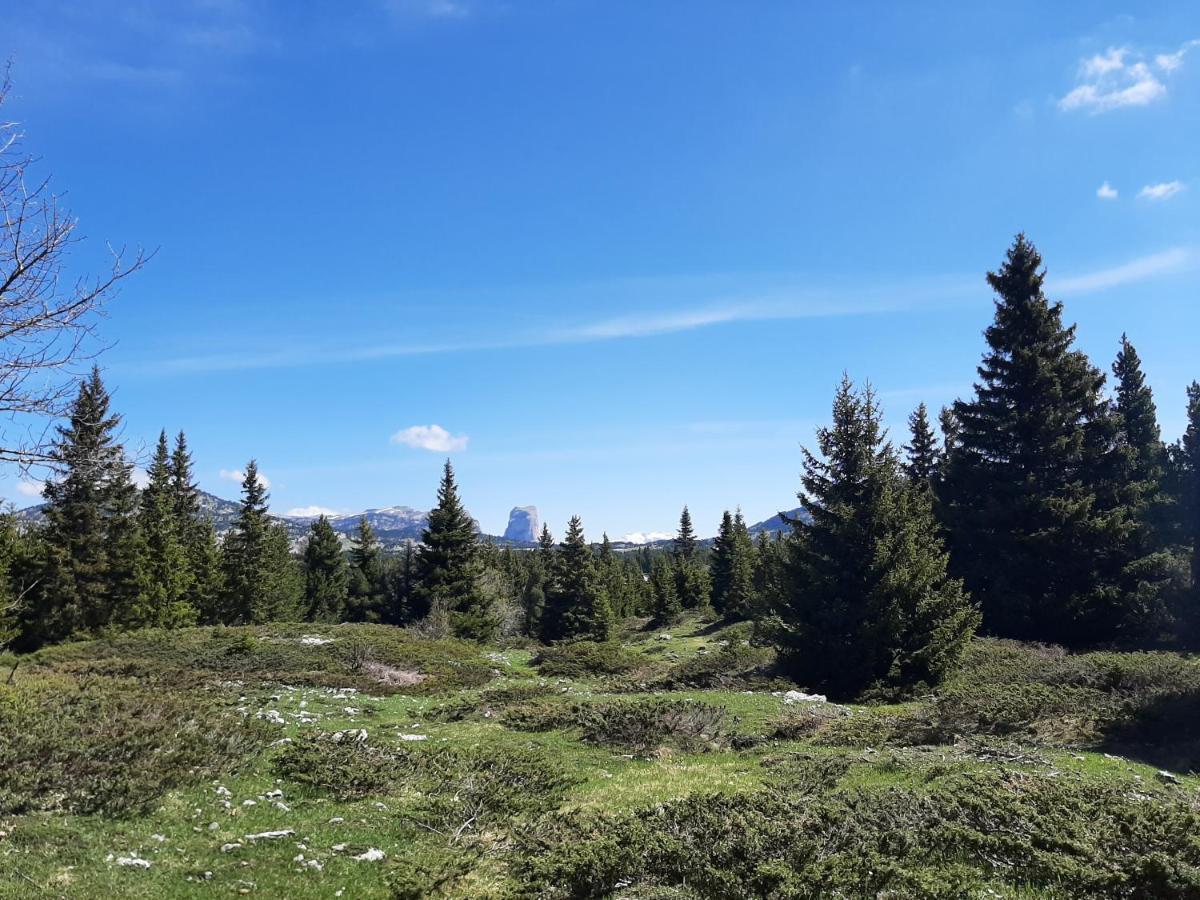 Bed and Breakfast Le Sareymond Menee Екстер'єр фото