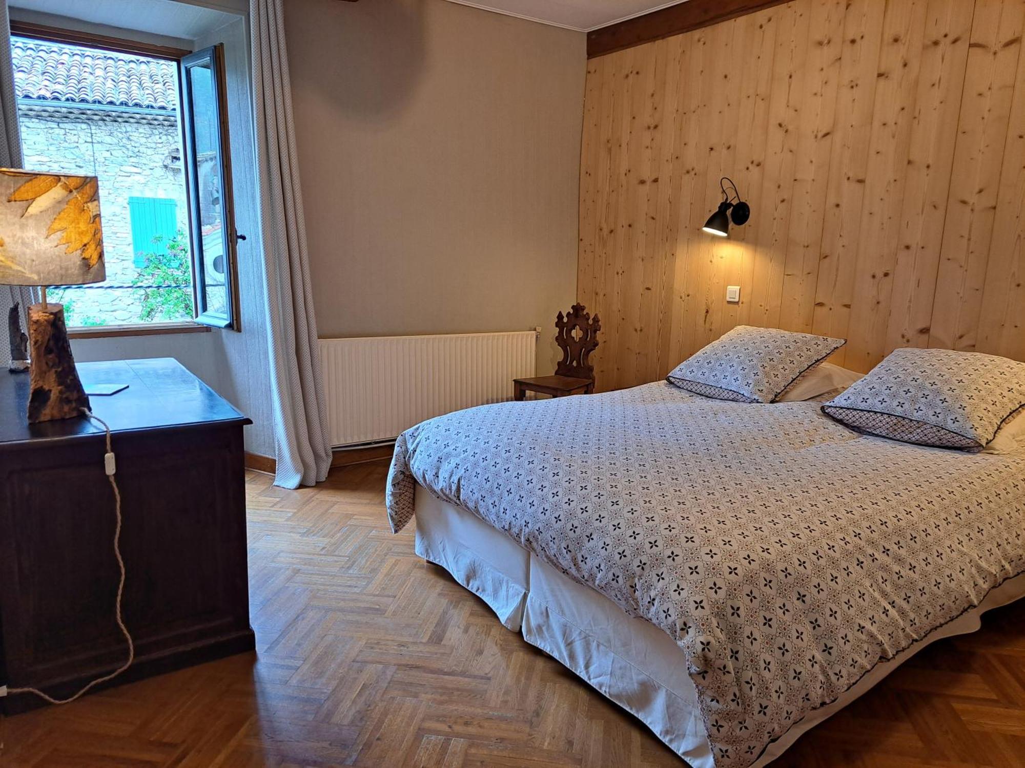 Bed and Breakfast Le Sareymond Menee Екстер'єр фото