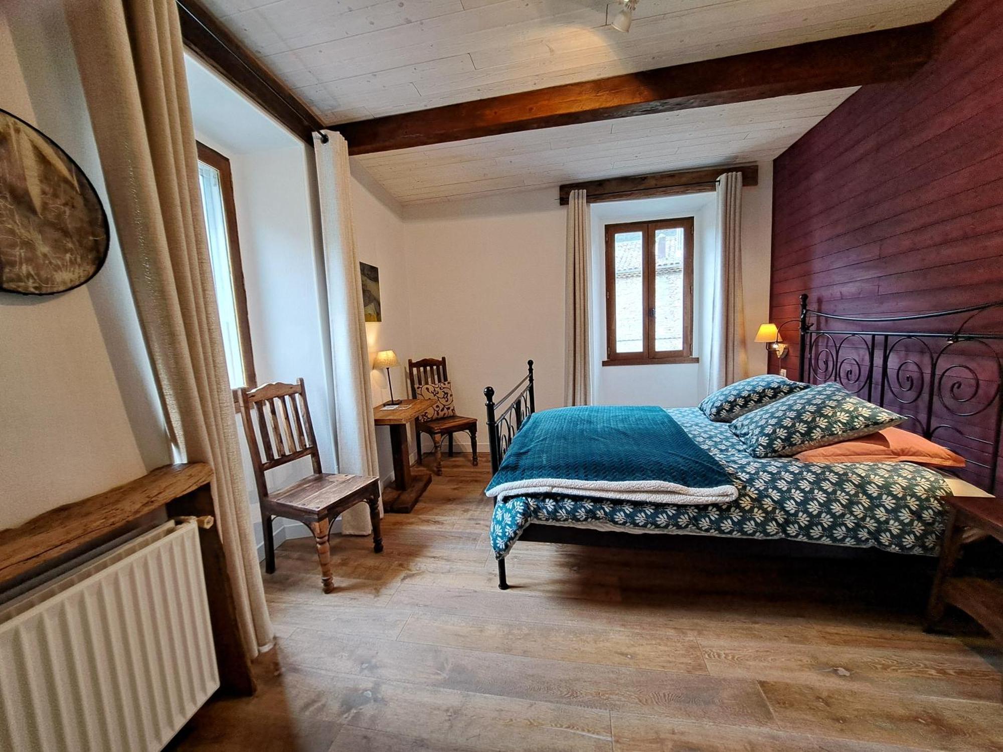 Bed and Breakfast Le Sareymond Menee Екстер'єр фото