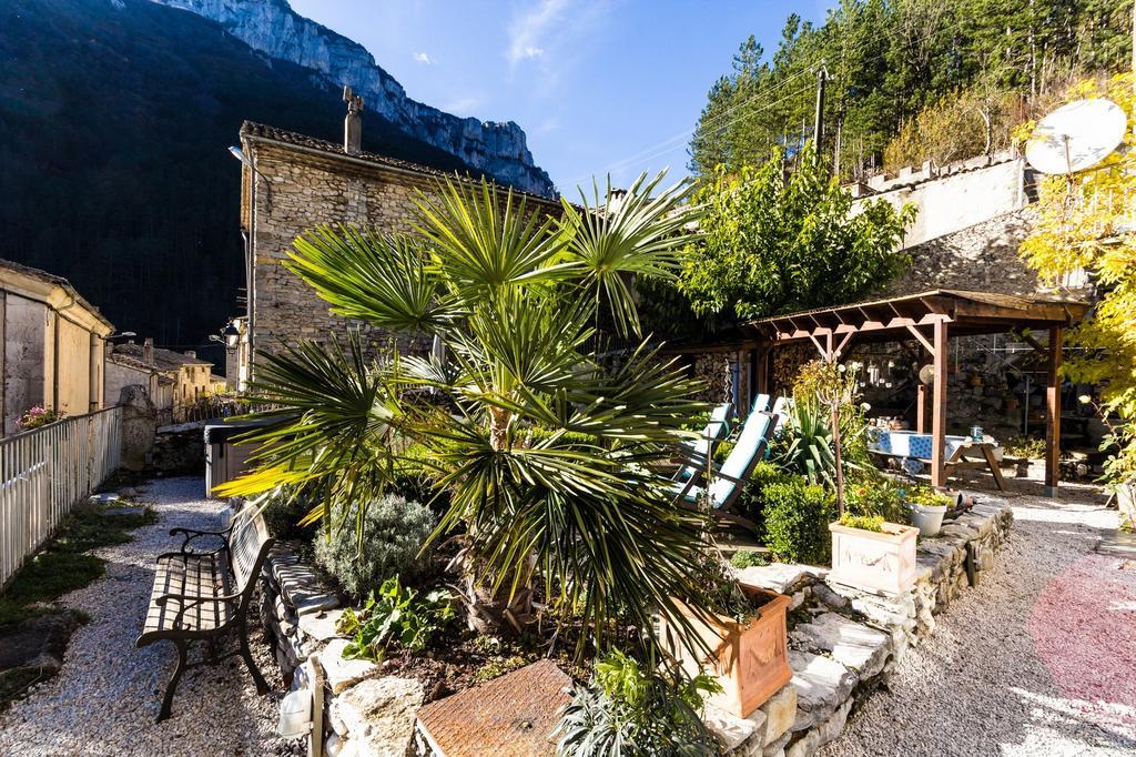 Bed and Breakfast Le Sareymond Menee Екстер'єр фото