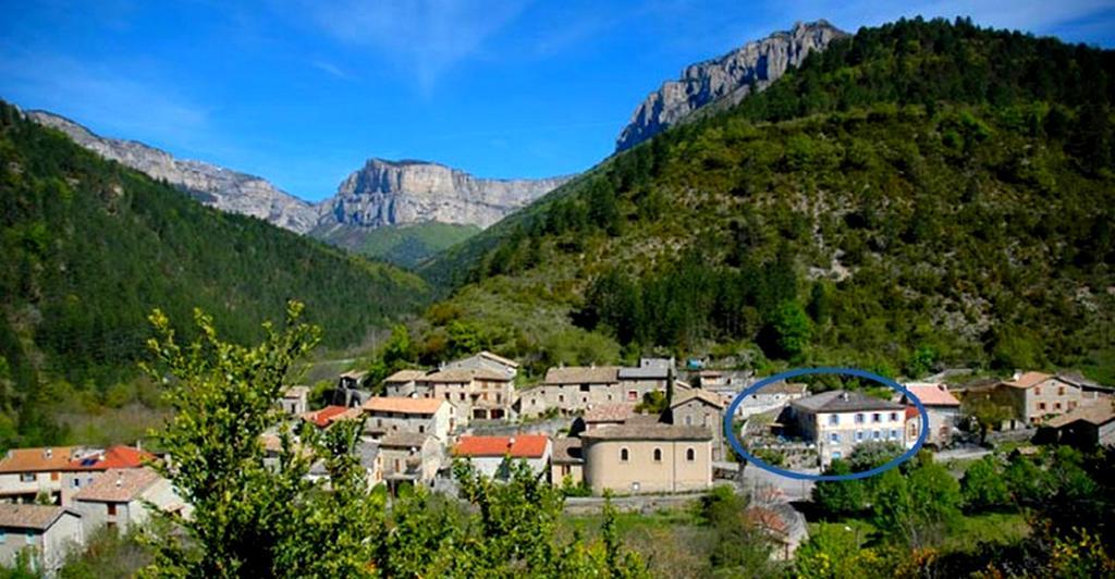 Bed and Breakfast Le Sareymond Menee Екстер'єр фото
